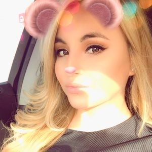 Meet your Posher, Jessica